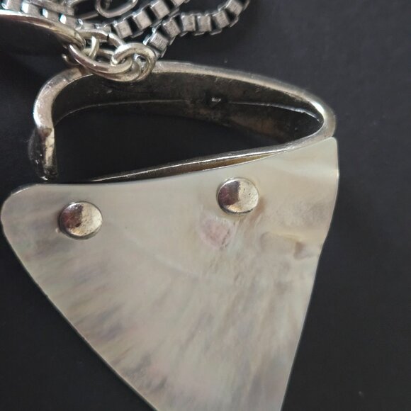 Vintage Triangular Mother-Of-Pearl & Crystal Necklace & Earring Set - Picture 4 of 7